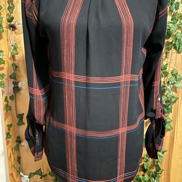 Fun pattern button up blouse - Picture 5 of 7